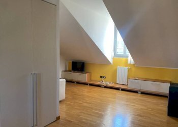 Salone - Trilocale via Festa del Perdono, 1, Milano - foto 37