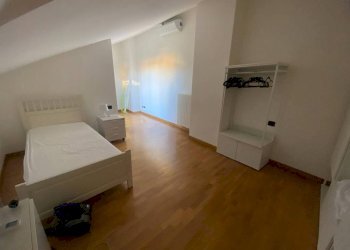 Camera da letto - Trilocale via Festa del Perdono, 1, Milano - foto 17