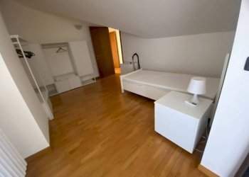 Camera da letto - Trilocale via Festa del Perdono, 1, Milano - foto 19