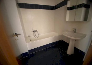 Bagno - Trilocale via Festa del Perdono, 1, Milano - foto 20