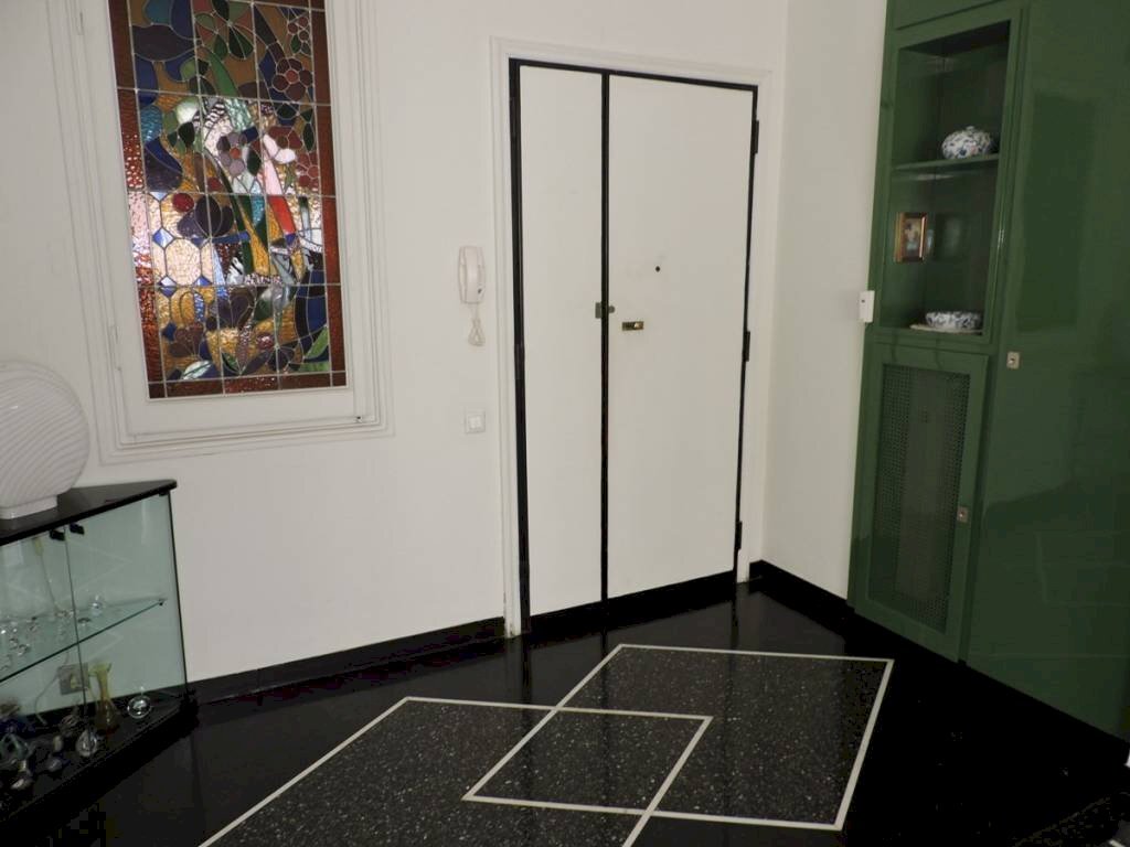 Interno palazzo - Four-room apartment via dei Landi, 1, Genova (neighborhood Sampierdarena) - photo 2