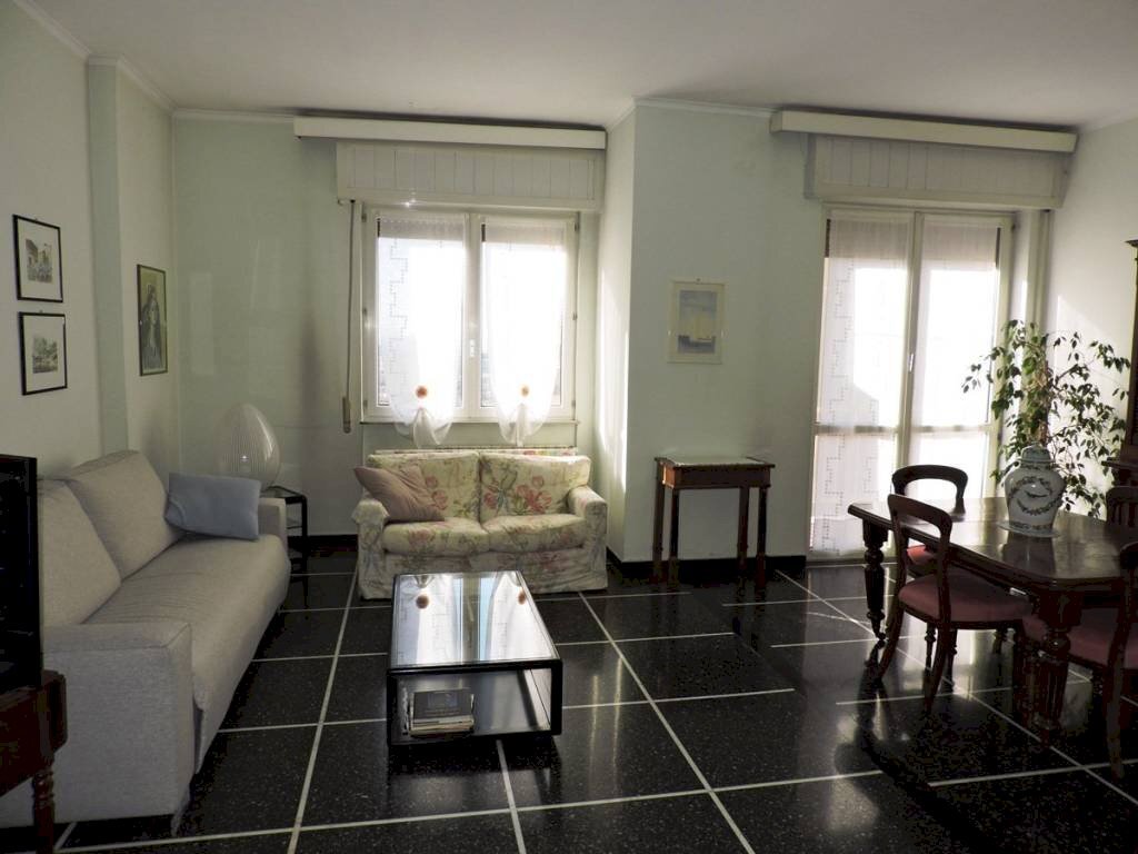 Salone - Four-room apartment via dei Landi, 1, Genova (neighborhood Sampierdarena) - photo 3
