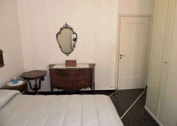 Camera da letto - Quadrilocale via dei Landi, 1, Genova (zona Sampierdarena) - foto 15