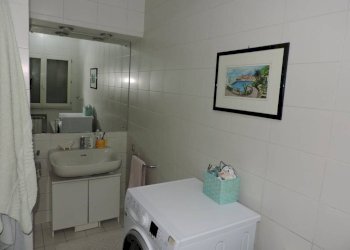 Bagno - Quadrilocale via dei Landi, 1, Genova (zona Sampierdarena) - foto 19