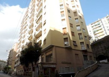 Facciata - Quadrilocale via dei Landi, 1, Genova (zona Sampierdarena) - foto 33