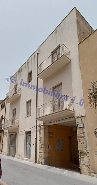 Dettagli - Stabile - Palazzo corso Giuseppe Garibaldi, Calatafimi-Segesta - foto 1