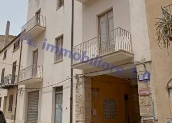 Facciata - Stabile - Palazzo corso Giuseppe Garibaldi, Calatafimi-Segesta - foto 5