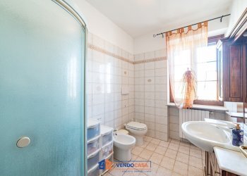 Independent house Casalgrasso - photo 18