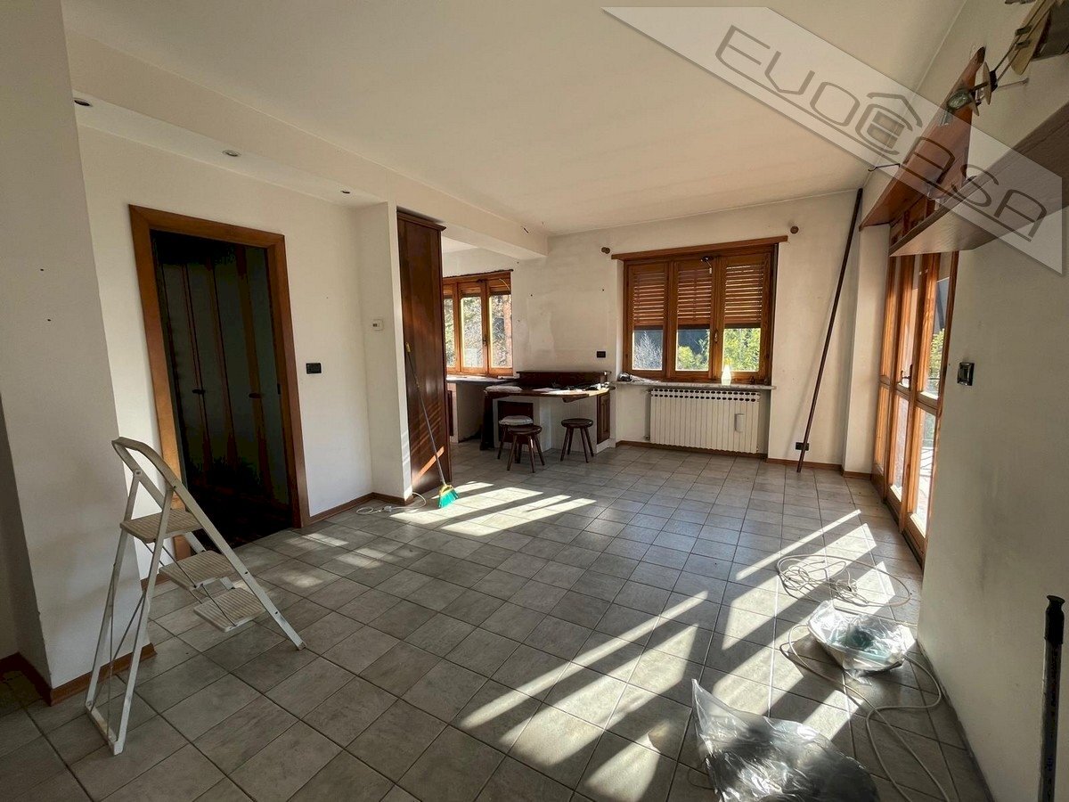 Trilocale Viale Della Pineta 16, Perosa Argentina - foto 3