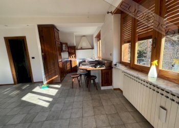 Trilocale Viale Della Pineta 16, Perosa Argentina - foto 5