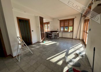 Trilocale Viale Della Pineta 16, Perosa Argentina - foto 7