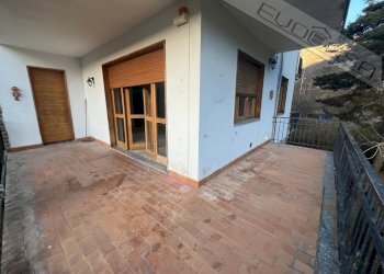 Trilocale Viale Della Pineta 16, Perosa Argentina - foto 22