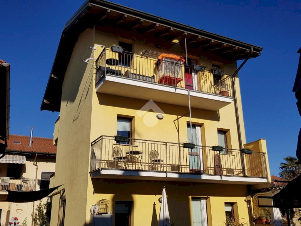 Independent house Via Roma, Agrate Conturbia - photo 1