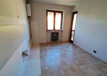Cucina - Quadrilocale via Marmora, frazione Cerialdo, Cuneo - foto 25
