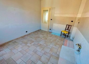 Cucina - Quadrilocale via Marmora, frazione Cerialdo, Cuneo - foto 26