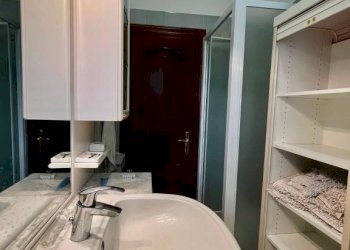 Bagno - Bilocale via Giovanni Ambrogio Molfino, 10, Genova (zona Sestri Ponente) - foto 14