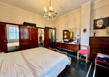 Camera da letto - Bilocale via Giovanni Ambrogio Molfino, 10, Genova (zona Sestri Ponente) - foto 19