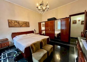 Camera da letto - Bilocale via Giovanni Ambrogio Molfino, 10, Genova (zona Sestri Ponente) - foto 20