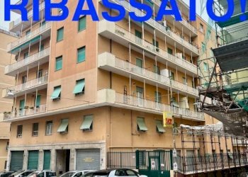 Magazzino - Bilocale via Giovanni Ambrogio Molfino, 10, Genova (zona Sestri Ponente) - foto 1