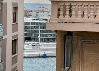 Apartment via Santorre di Santarosa, Savona - photo 1