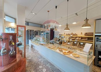 Negozio Piazza Papa Giovanni XXIII, Torre Boldone - foto 3