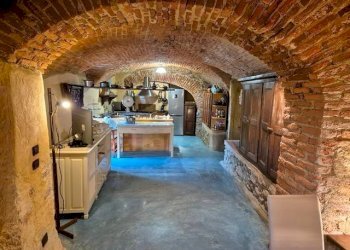 Cucina - Casa indipendente via Castello, 4, Gattico-Veruno - foto 11