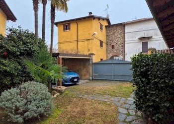 Giardino - Casa indipendente via Castello, 4, Gattico-Veruno - foto 10