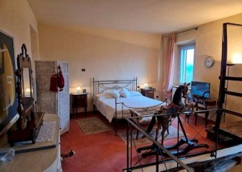 Camera da letto - Casa indipendente via Castello, 4, Gattico-Veruno - foto 17