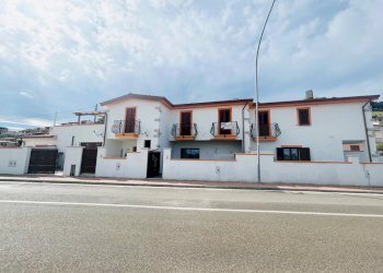 Villa a Schiera Posada - foto 2