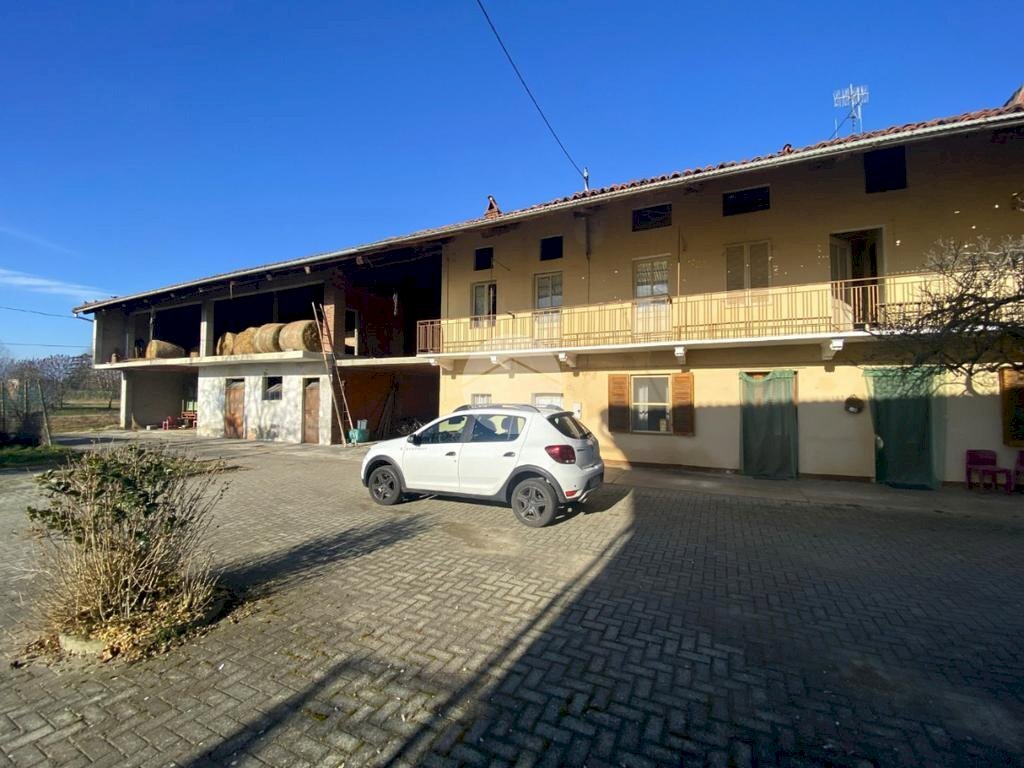 Semi-detached house Cascina gouj, Bollengo - photo 2