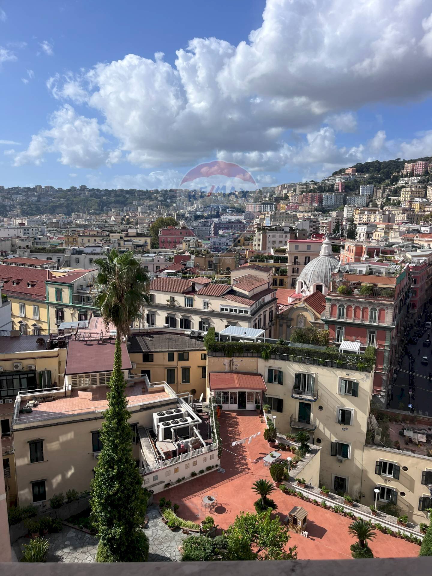 Appartamento Napoli (zona San Ferdinando) - foto 3