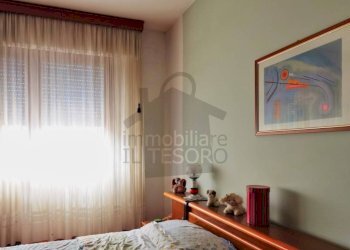 Camera da letto - Villa a Schiera Borgo Orsini, San Leo - foto 9