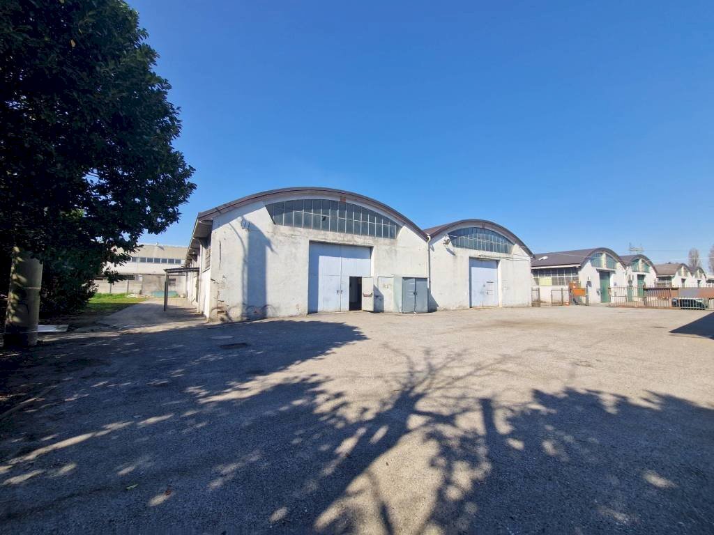 Facciata - Capannone via Thomas Alva Edison, Settimo Milanese - foto 1