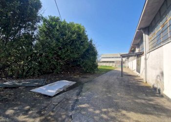 Cortile interno - Capannone via Thomas Alva Edison, Settimo Milanese - foto 12