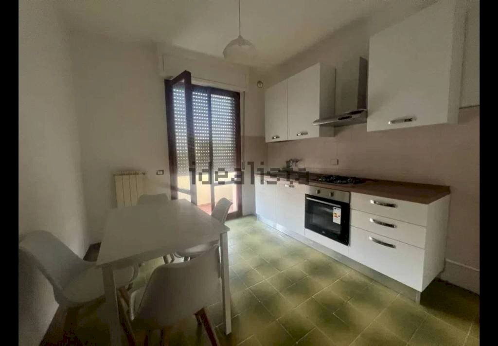 Cucina - Trilocale via Emilia, 282, Pisa - foto 3