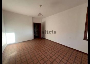 Camera da letto - Trilocale via Emilia, 282, Pisa - foto 17