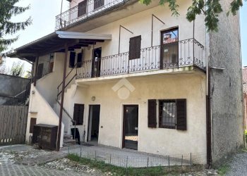 Bilocale Via giuseppe garibaldi, Pombia - foto 2