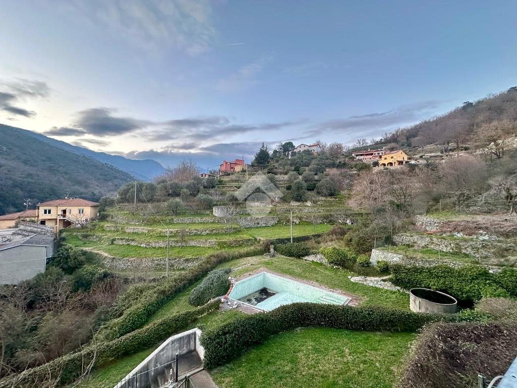 Quadrilocale Via Giuseppe Agnese, Calice Ligure - foto 2