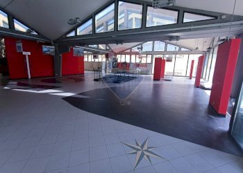 Commercial Premises Via Filippo Antolini, 11
Mazzini, Bologna (neighborhood Mazzini) - photo 13