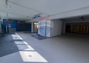 Commercial Premises Via Filippo Antolini, 11
Mazzini, Bologna (neighborhood Mazzini) - photo 19