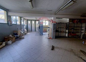 Commercial Premises Via Filippo Antolini, 11
Mazzini, Bologna (neighborhood Mazzini) - photo 22