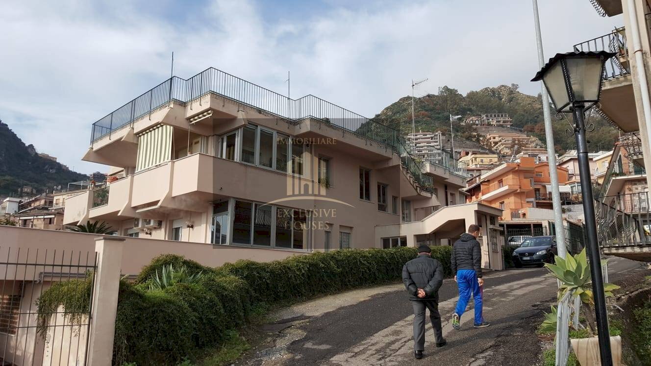 Three-room apartment Traversa  di Via Gaetano Martino, Taormina - photo 2