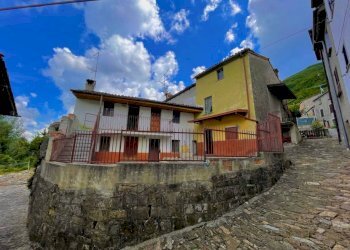 Facciata - Rustico Regione Lunassi, Fabbrica Curone - foto 1