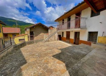 Facciata - Rustico Regione Lunassi, Fabbrica Curone - foto 2