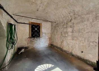 Cantina - Magazzino via Nizza, 32, Imperia - foto 14