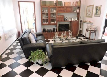 Salone - Attico via San Pier d'Arena, 22, Genova (zona Sampierdarena) - foto 2