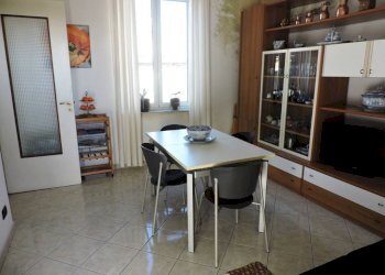 Salone - Attico via San Pier d'Arena, 22, Genova (zona Sampierdarena) - foto 6