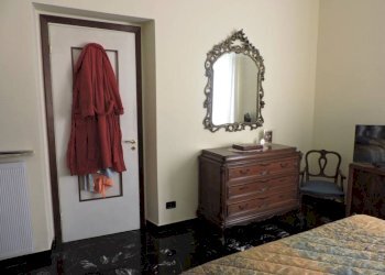 Camera da letto - Attico via San Pier d'Arena, 22, Genova (zona Sampierdarena) - foto 14