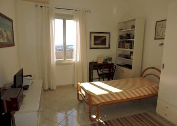 Camera da letto - Attic via San Pier d'Arena, 22, Genova (neighborhood Sampierdarena) - photo 15