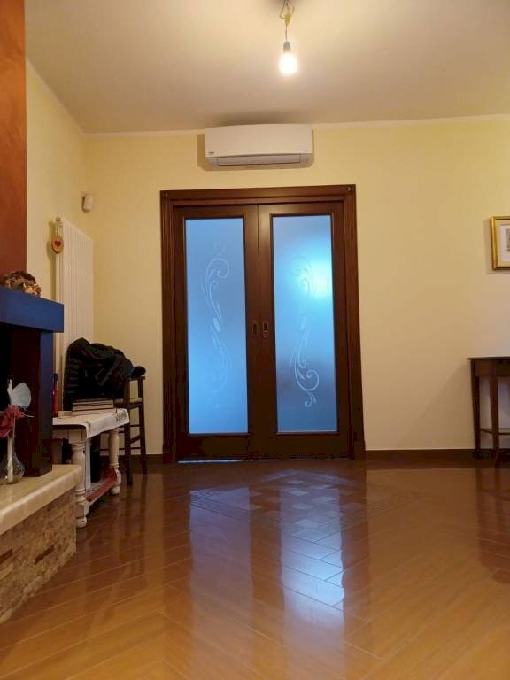 Salone - Four-room apartment via Ginestrelle, San Giorgio del Sannio - photo 3